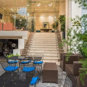 https://flamingo.dananghotels.net